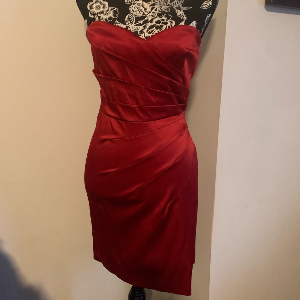 Sexy Red bodycon dress with sweetheart neckline